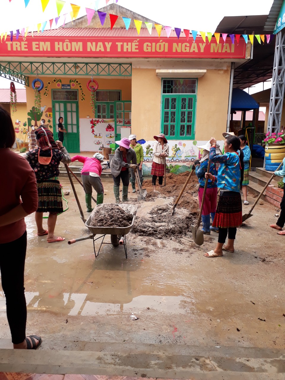 2f90cef097ac6af233bd