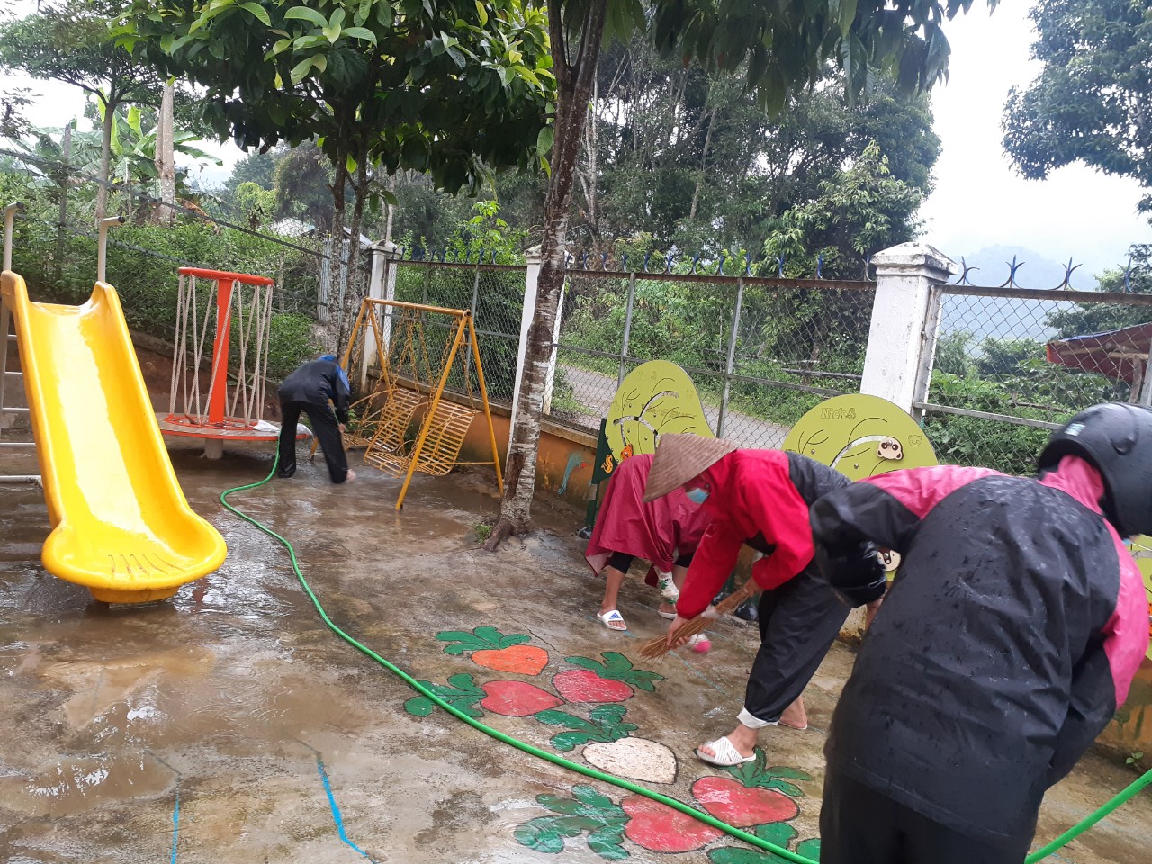 z2052233977579 d4b22608118662e4773327a5ef48ec9b