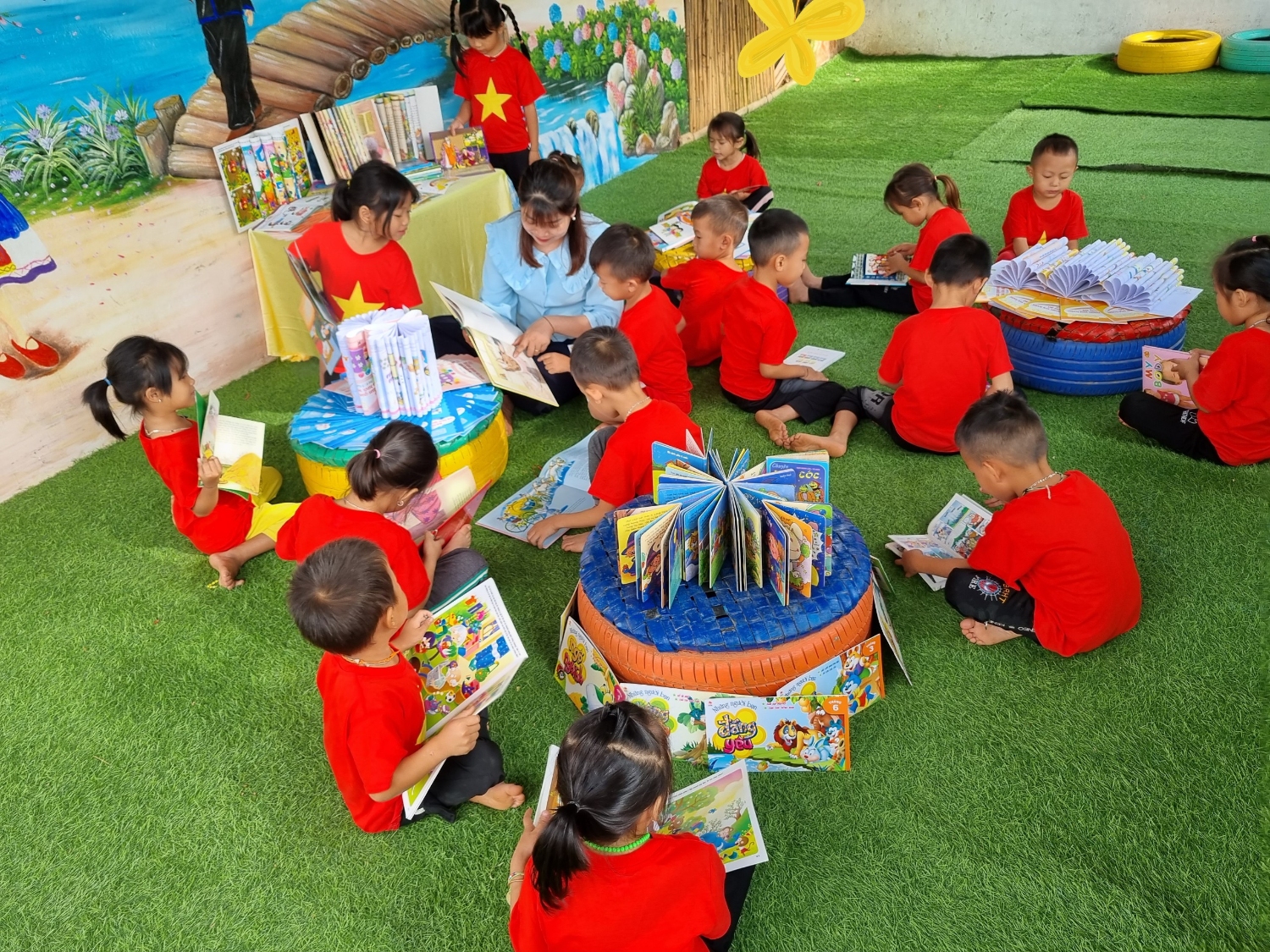 TRƯỜNG MẦM NON XÃ MƯỜNG PHĂNG  THỰC HIỆN TUẦN LỄ HƯỞNG ỨNG HỌC TẬP SUẤT ĐỜI NĂM 2023