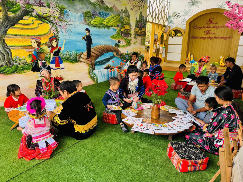 TRƯỜNG MẦM NON XÃ MƯỜNG PHĂNG TỔ CHỨC NGÀY HỘI GIA ĐÌNH HẠNH PHÚC